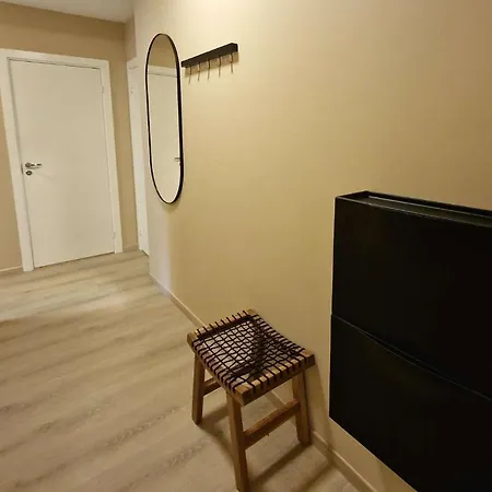 Apartment Modern & Spacious 3-bedroom, Central, Parking *