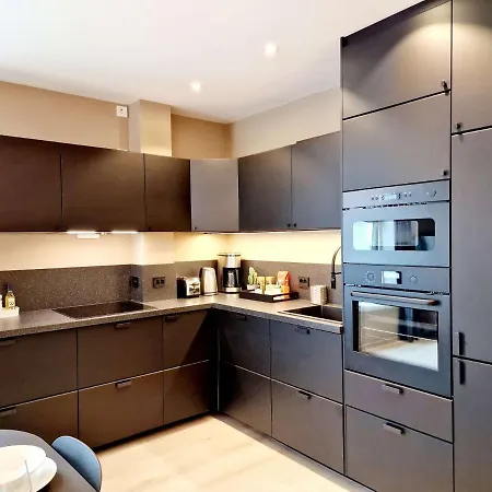 Modern & Spacious 3-bedroom, Central, Parking * Stavanger